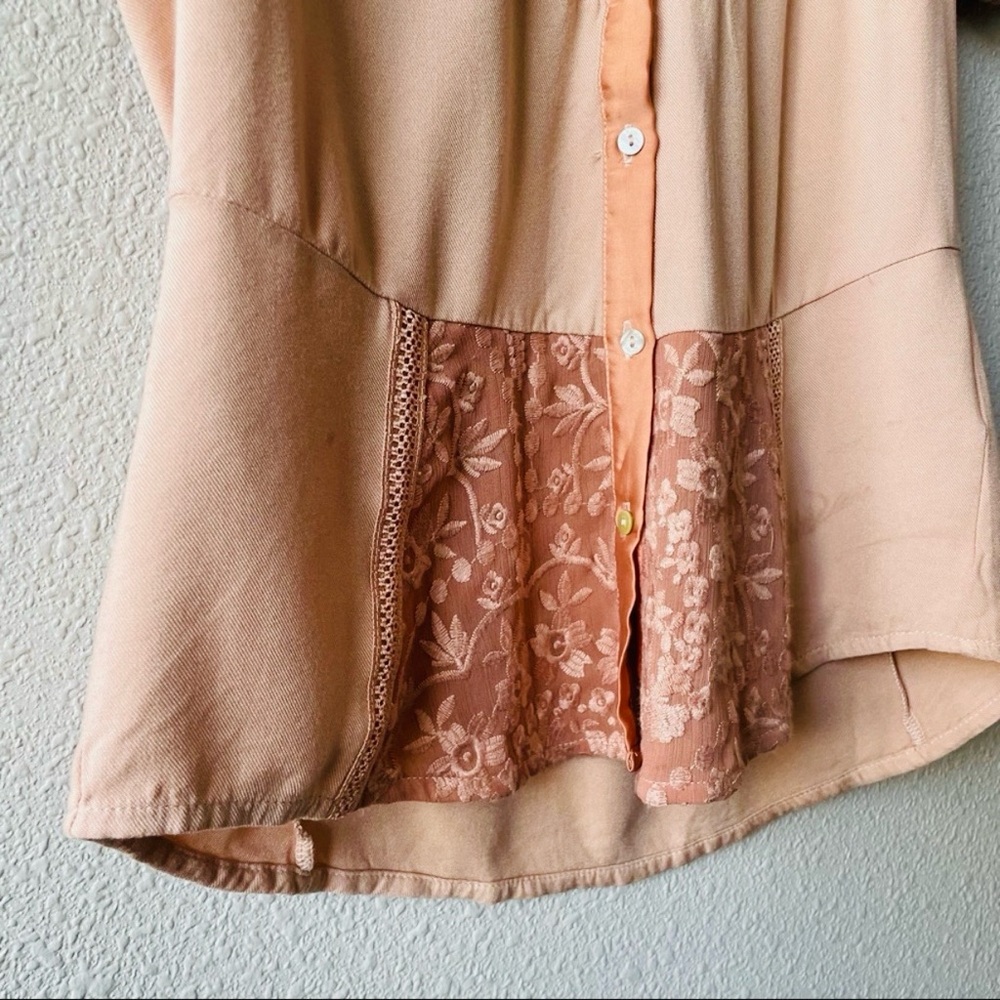 ❤️Tiny for Anthropologie Talia Peach Lace Trim Blouse XS - Picture 8 of 11